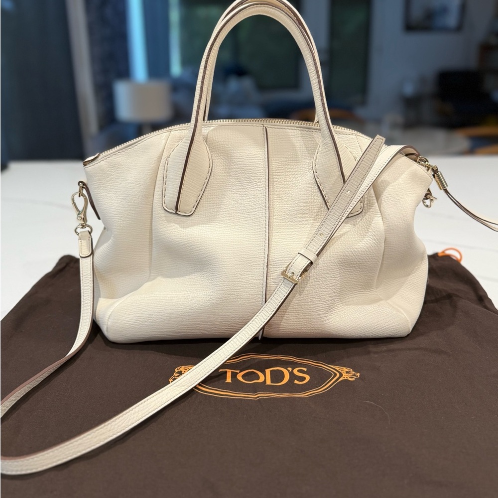 Tod's Elegant Cream Satchel Bag